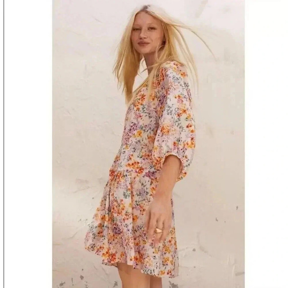 H&M Airy Dress Cream Floral Dress size Medium - Picture 3 of 6